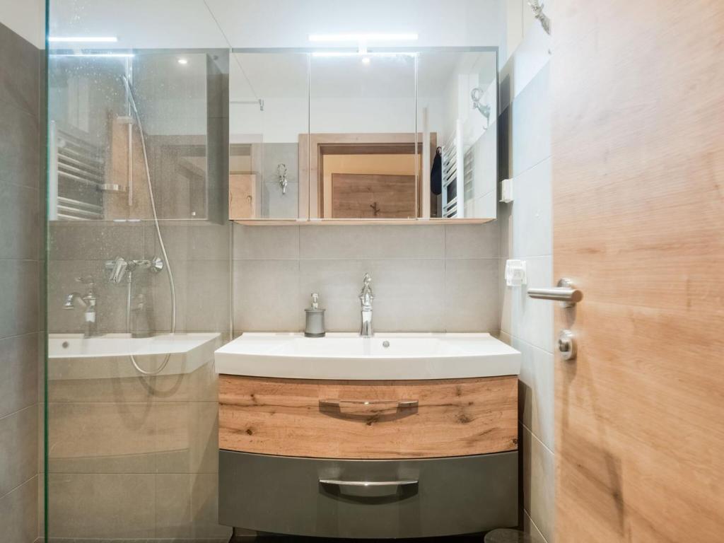Kúpeľňa v ubytovaní Hochwertige Ferienwohnung mit tollem Ausblick