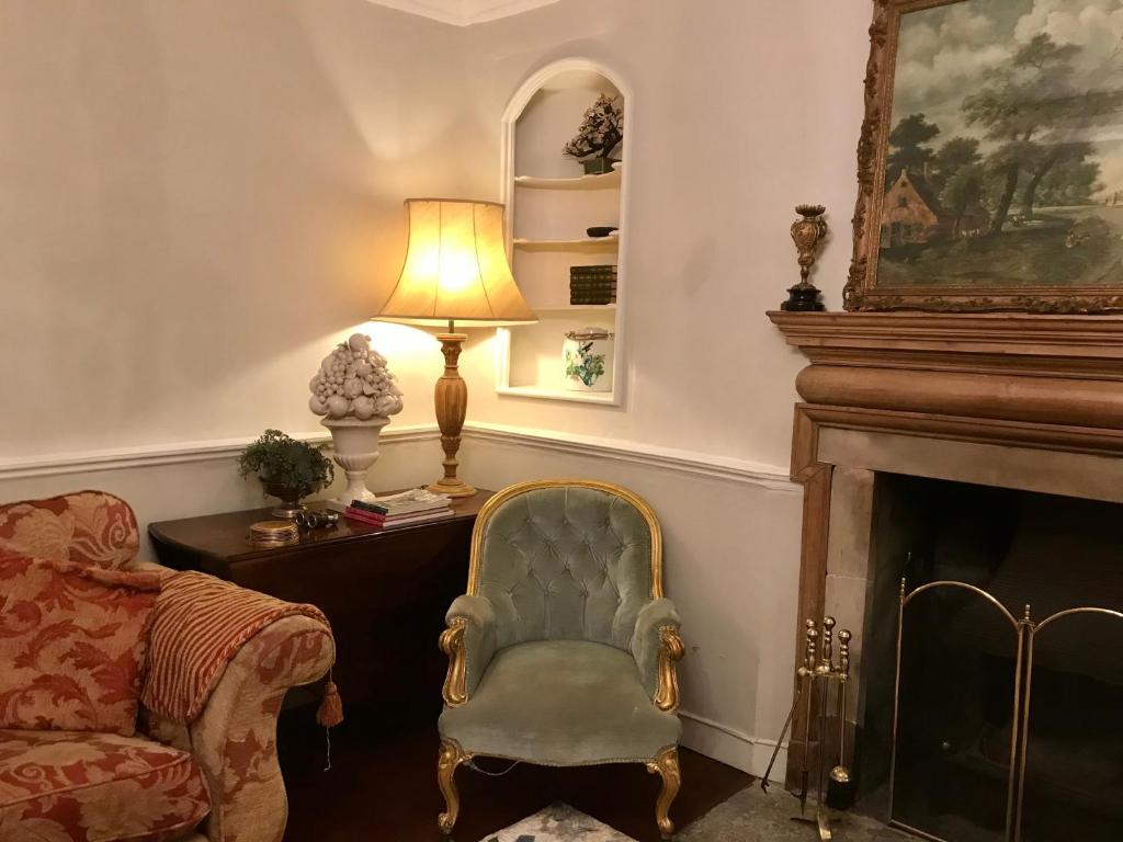 Posezení v ubytování Buscot Manor