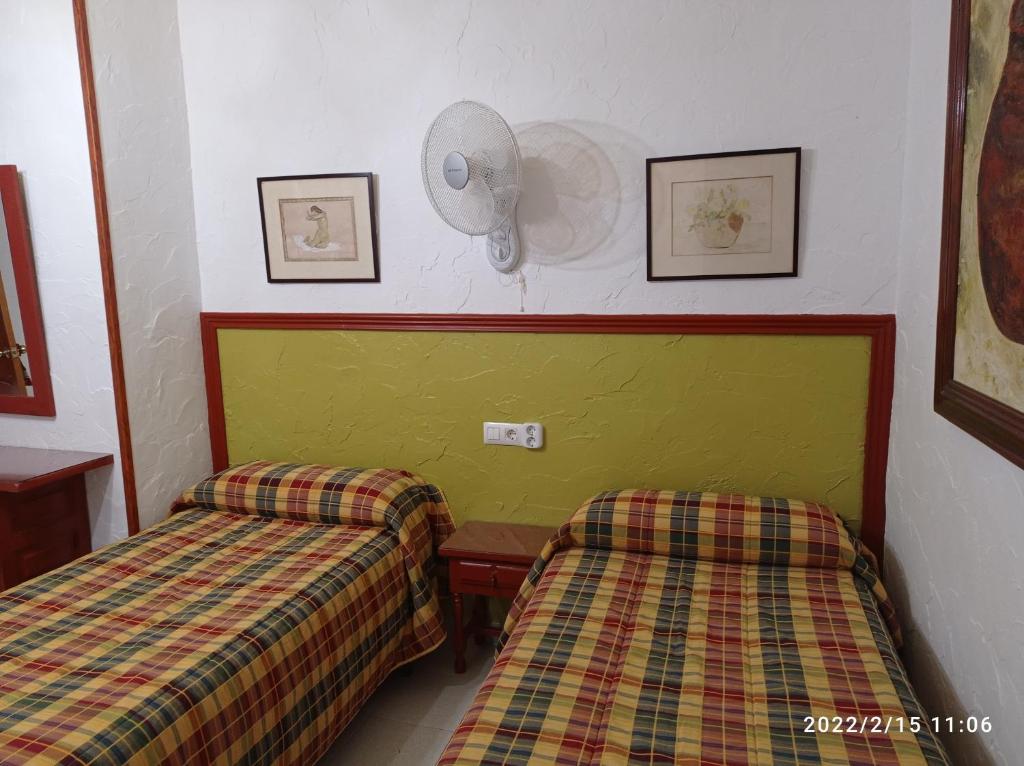 Hostal Manolo - Habitación Doble Estándar Con Vista Al Patio