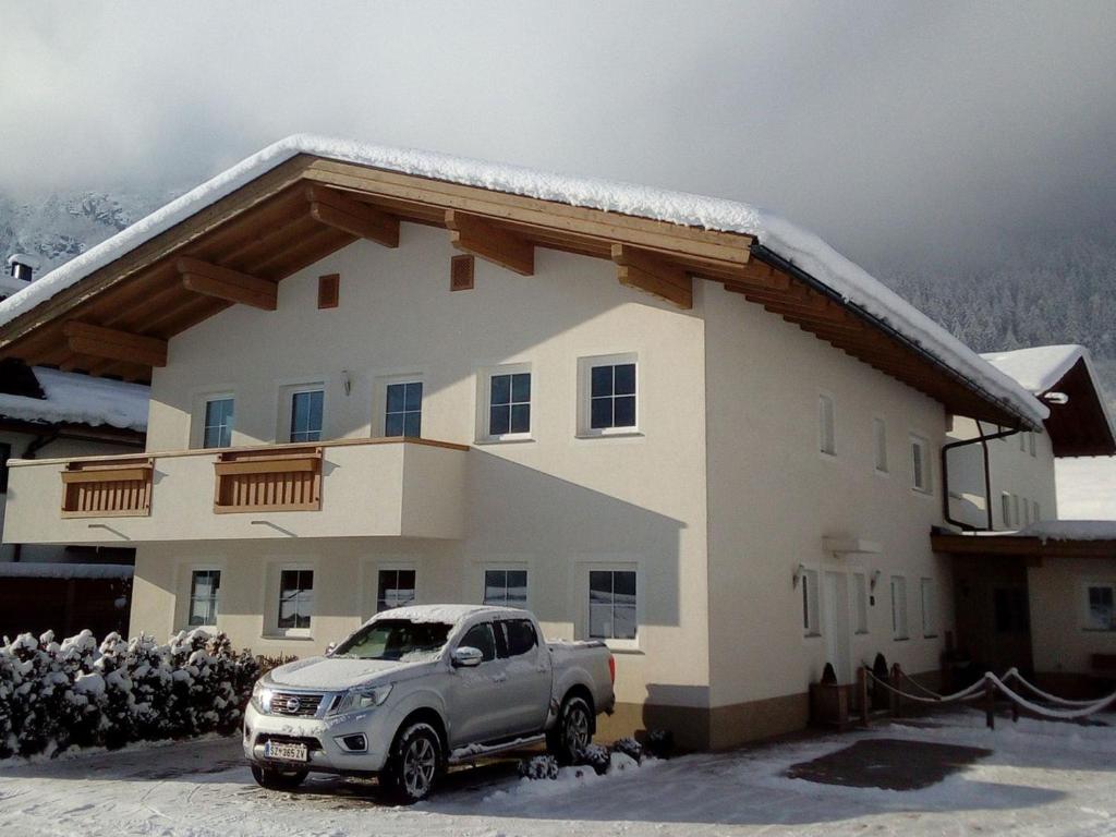 Budova, v ktorej sa apartmán nachádza