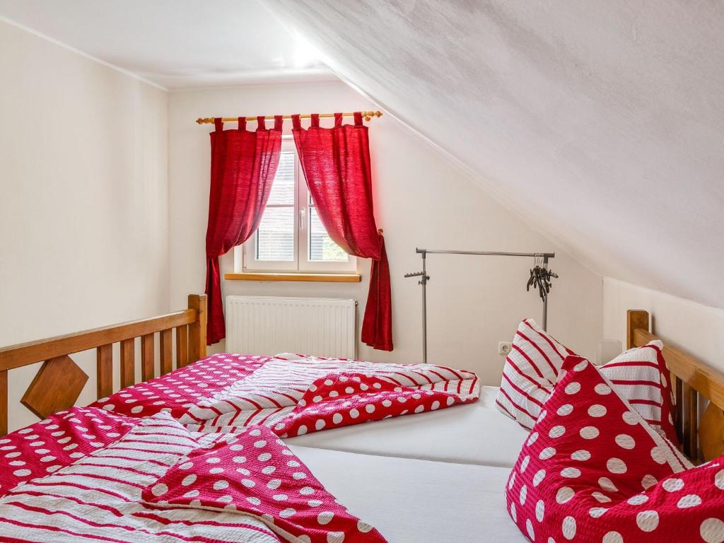 Postel nebo postele na pokoji v ubytování Apartment in Styria near Grebenzen Ski Area