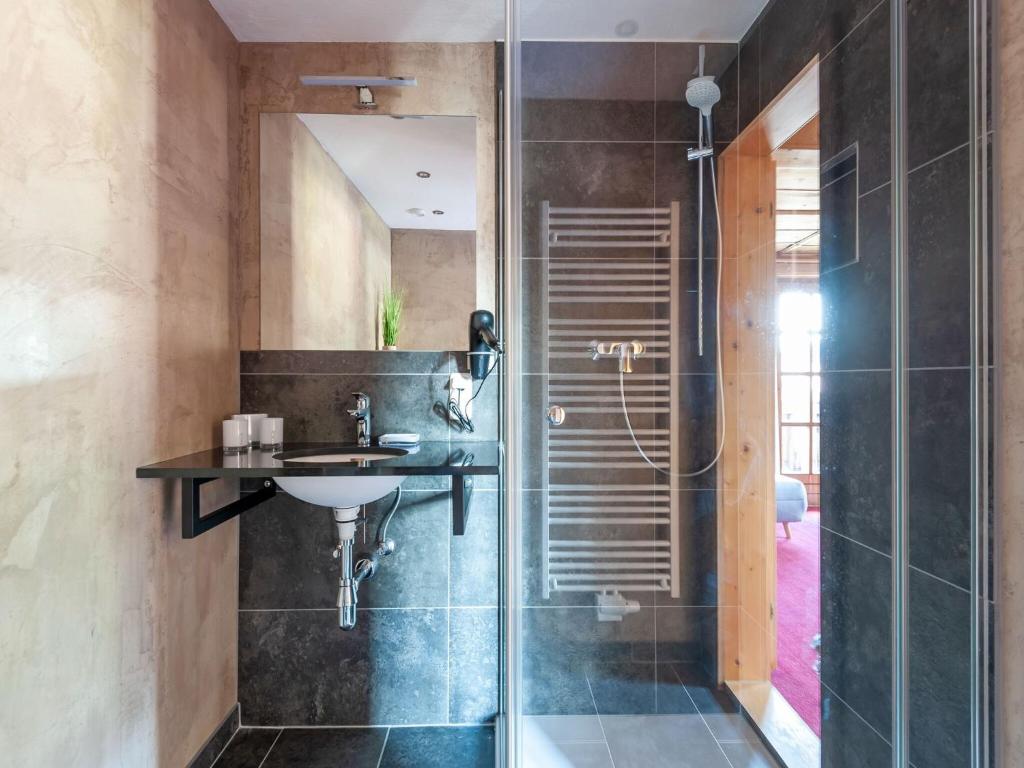 Kúpeľňa v ubytovaní Beautiful flat in Kirchberg near the ski area