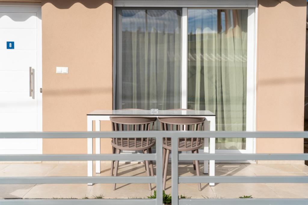 Balkón nebo terasa v ubytování Dionysos Residential Complex