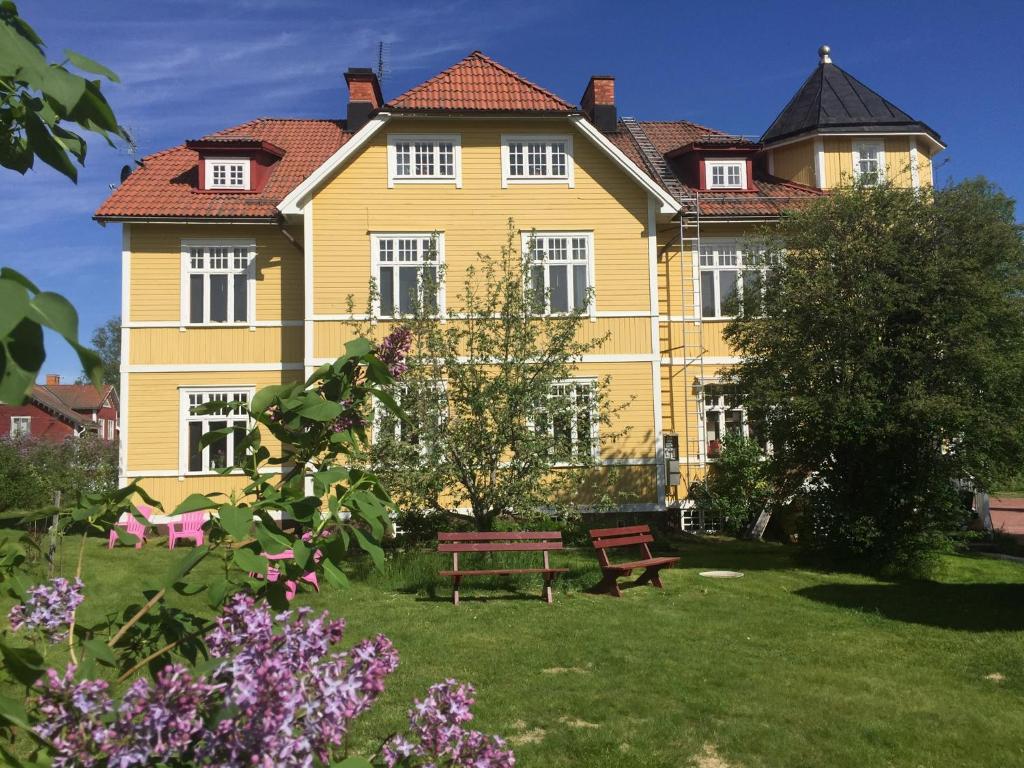 Zahrada ubytování STF Tre Björnar B&B