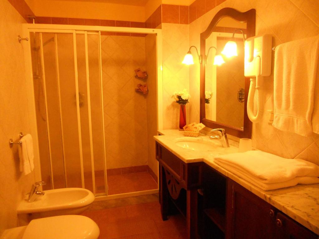 Koupelna v ubytování Residence Villa Avisio