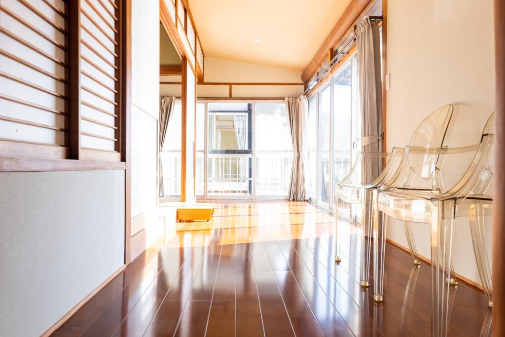 Foto dalla galleria di Keiko"s Home 宮浦一日一組限定海の絶景オーシャンビューのラグジュアリー別荘2000m2BBQ可海釣公園 a Fukuoka