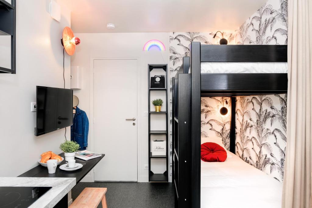 The Creteil Shelter - Duke Housing - Studio With Balcony