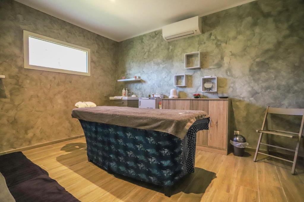 Kuchyň nebo kuchyňský kout v ubytování Camping maeva Escapades Colomba