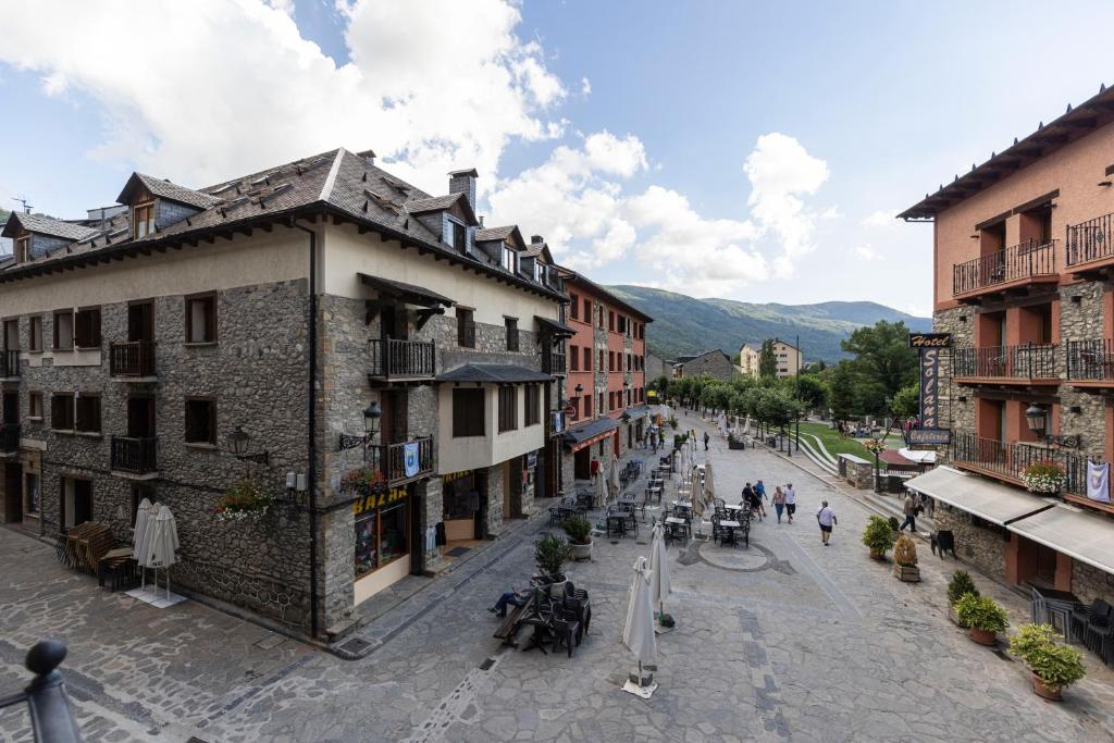Apartamentos Casa Roldan, Benasque – Updated 2022 Prices