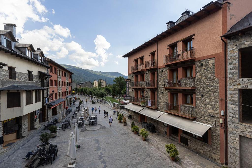 Apartamentos Casa Roldan, Benasque – Updated 2022 Prices