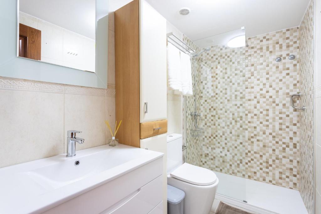 Koupelna v ubytování Home2Book Cozy Apartment Los Cristianos, Wifi&Pool