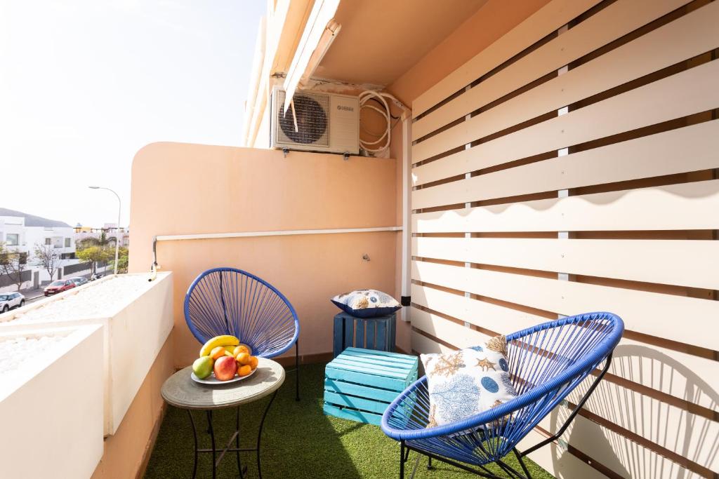 Balkón nebo terasa v ubytování Home2Book Cozy Apartment Los Cristianos, Wifi&Pool