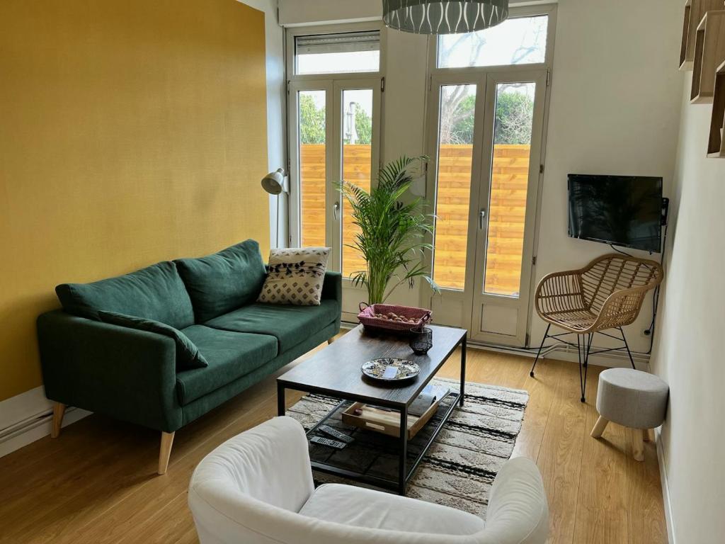 Appartement avec terrasse Salle de sport et 3 chambres , Metz, France - 57  Commentaires clients . Réservez votre hôtel dès maintenant ! - Booking.com