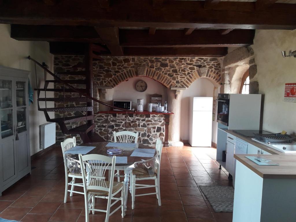 Petit have de paix proche de la mer - Housity