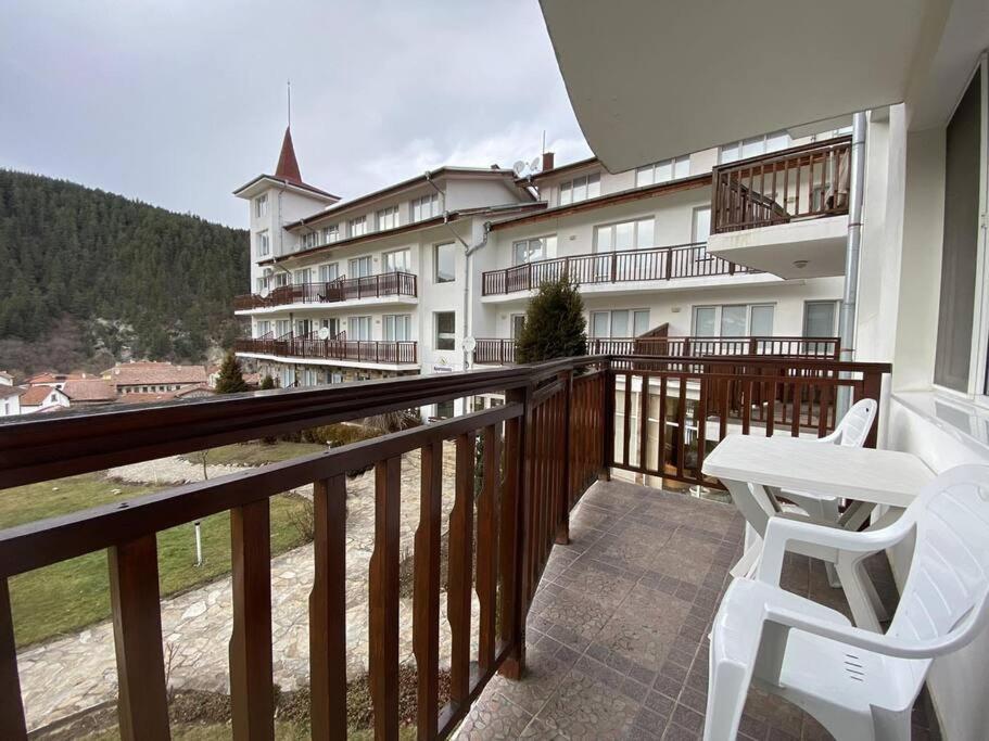 Cozy apartament right next to Borovets Ski Slopes