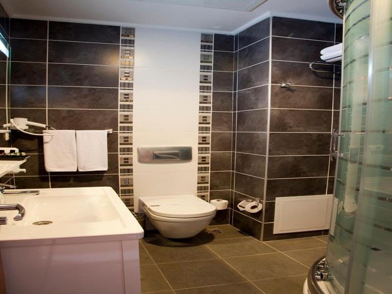 Koupelna v ubytování Gosterisli Otel