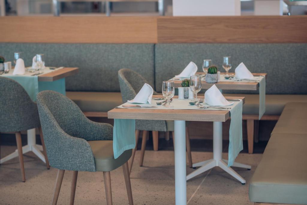 Restaurace v ubytování Iberostar Waves Cala Domingos All Inclusive