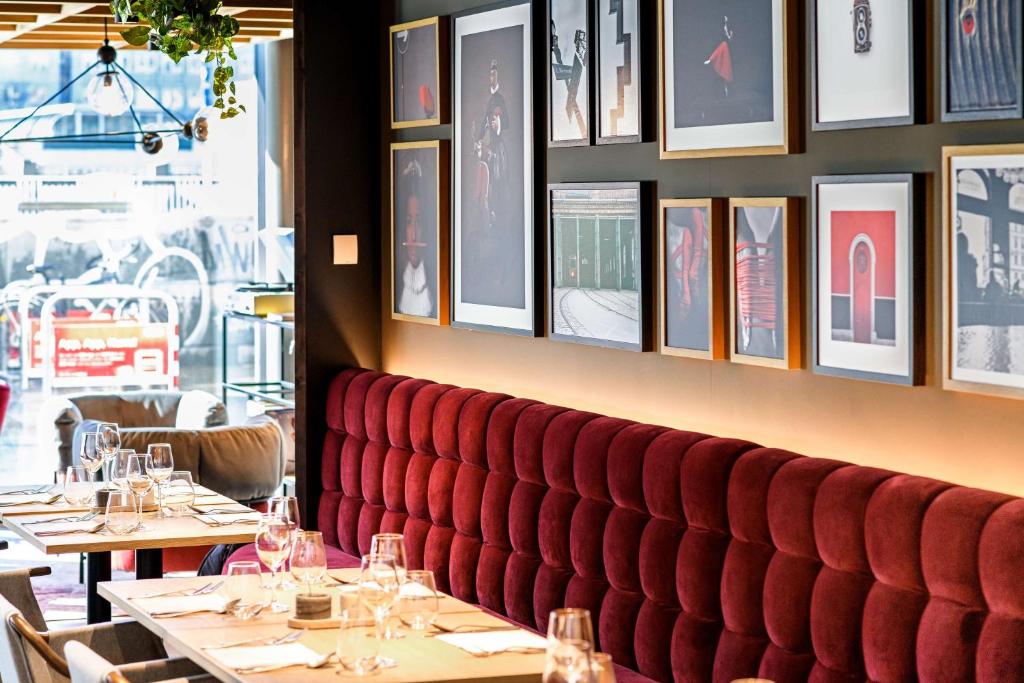 Radisson RED Hotel, Vienna - Resim 25