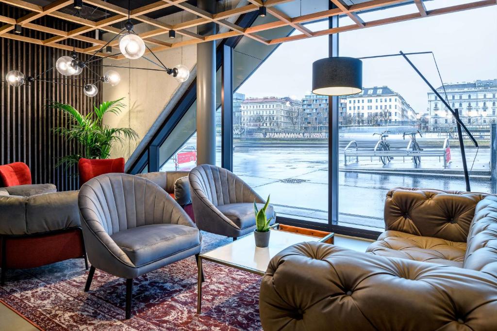 Radisson RED Hotel, Vienna - Resim 36