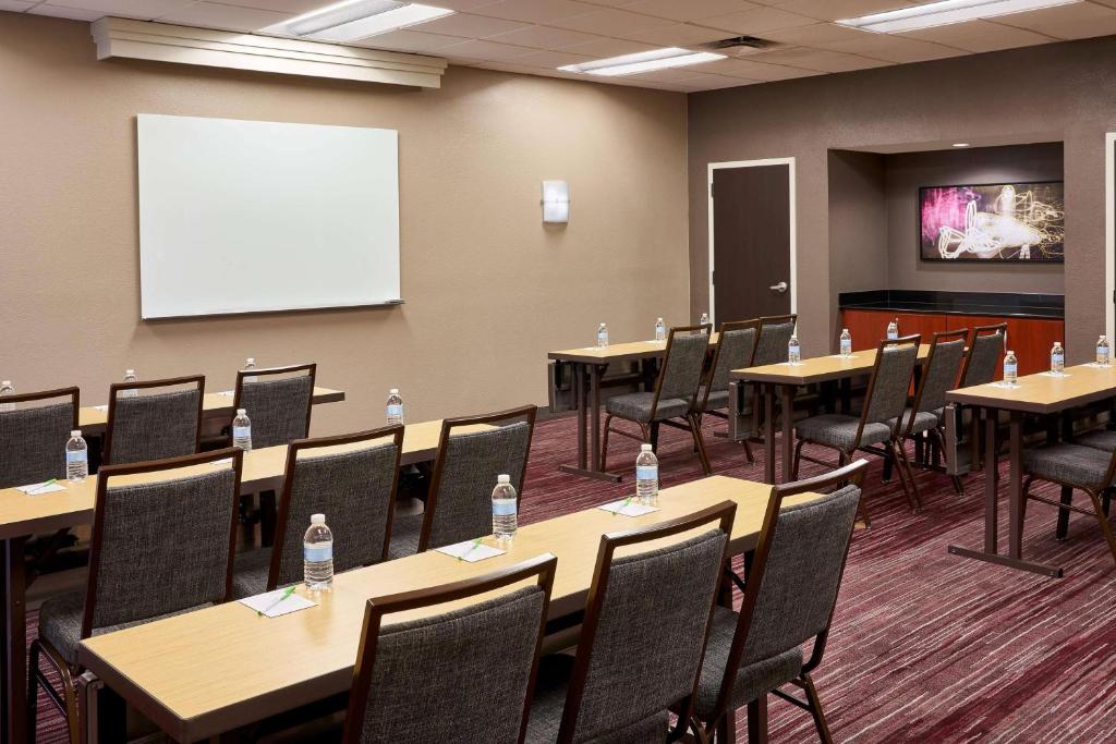 Konferenční prostory v ubytování Sonesta Select Miami Lakes