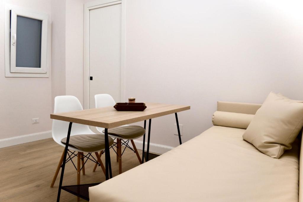 A seating area at Guest House Dema Vatican Suites