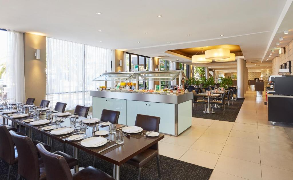 Restaurace v ubytování Holiday Inn Parramatta by IHG