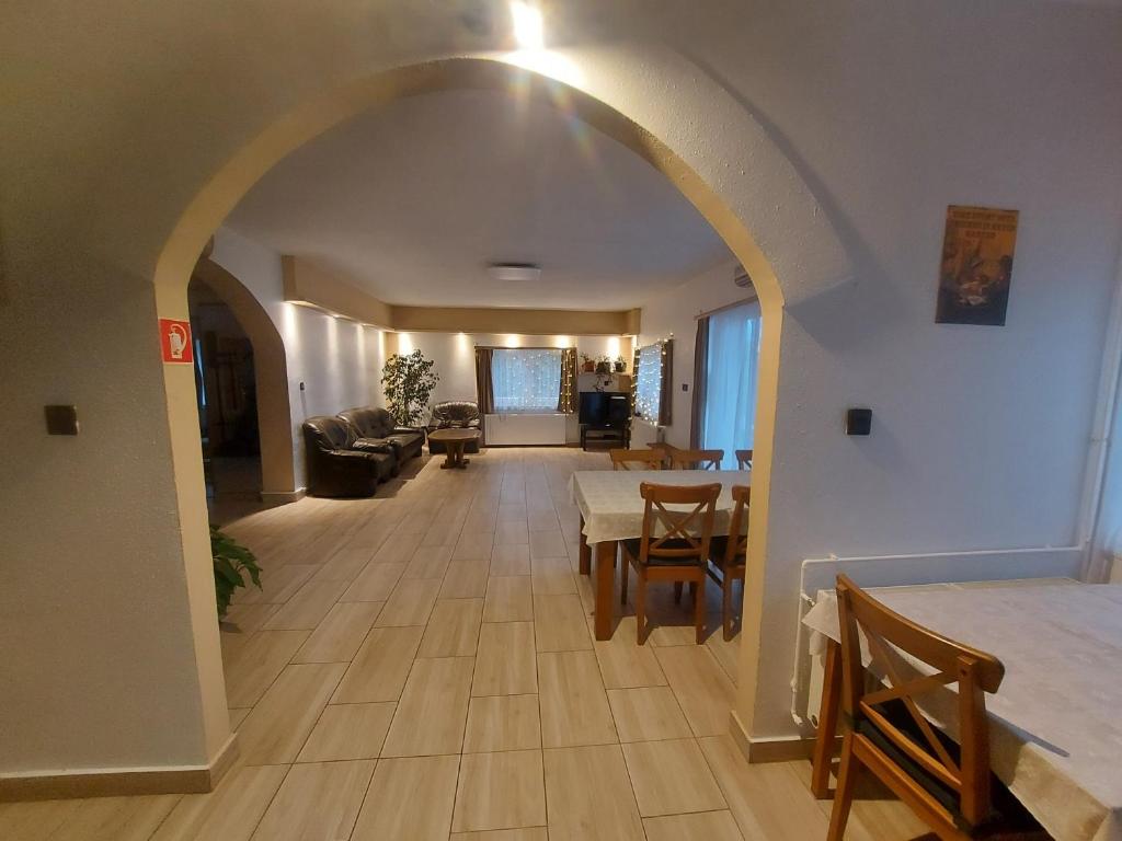 Kuchyň nebo kuchyňský kout v ubytování Attila's Guest House