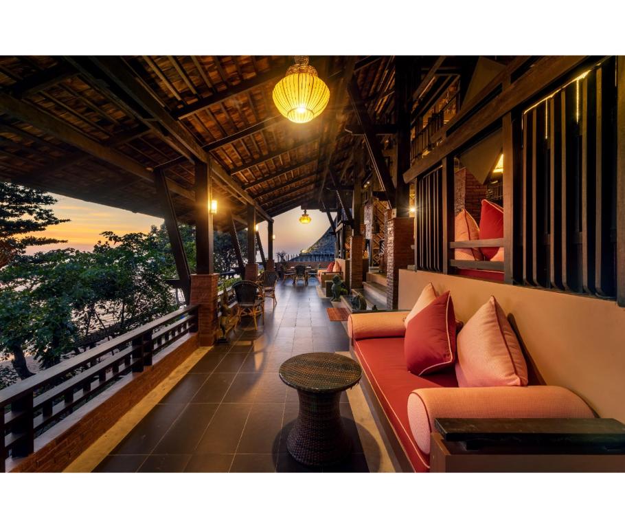 Posezení v ubytování Nirvana Beach Resort, Koh Lanta SHA Extra Plus