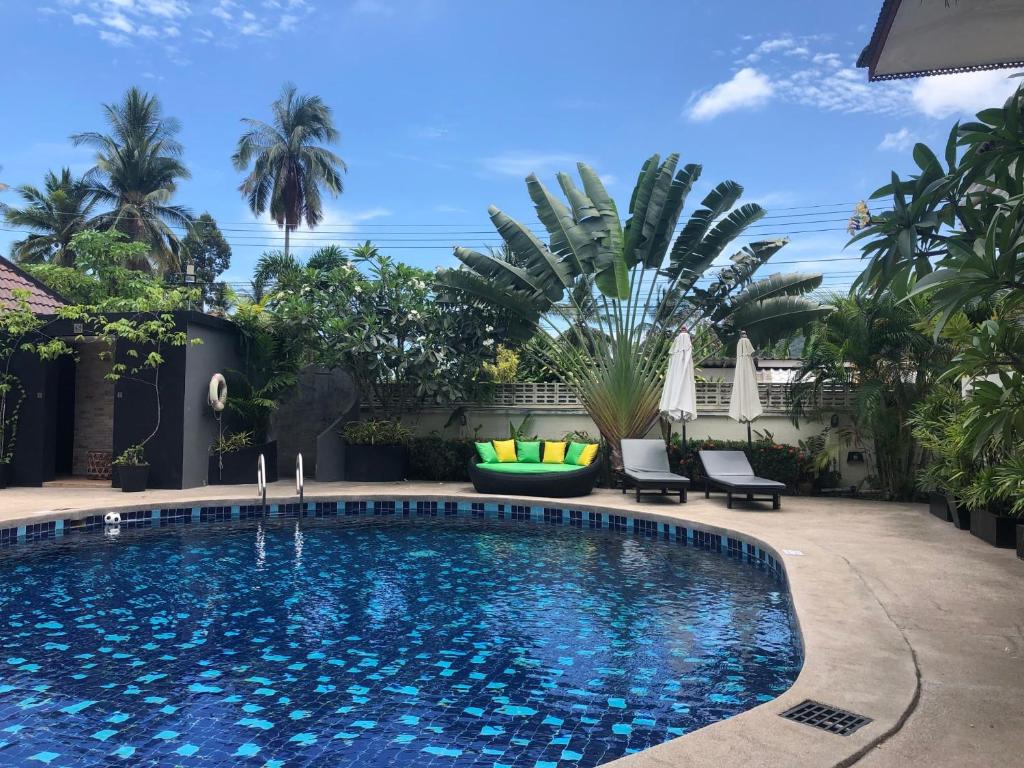 Swimmingpoolen hos eller tæt på Tropical Palm
