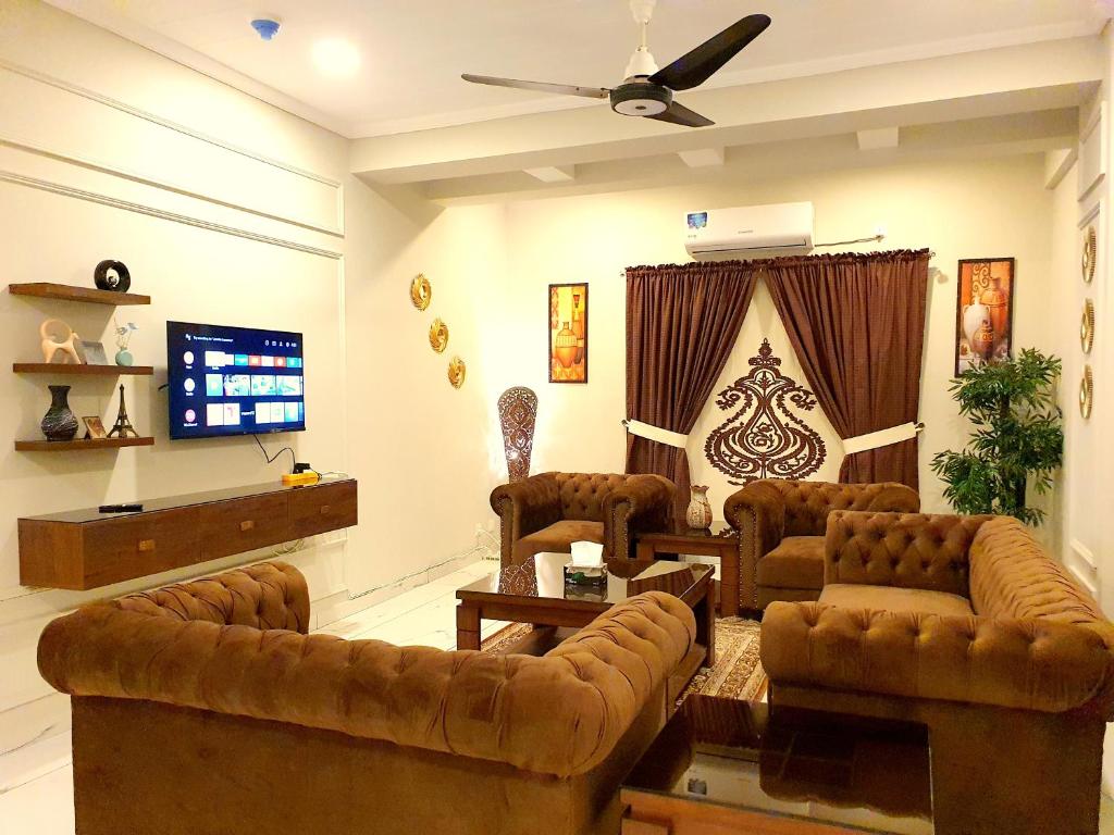 Luxurious Landing Apartments & Suites Bahria Town - Luxe Appartement