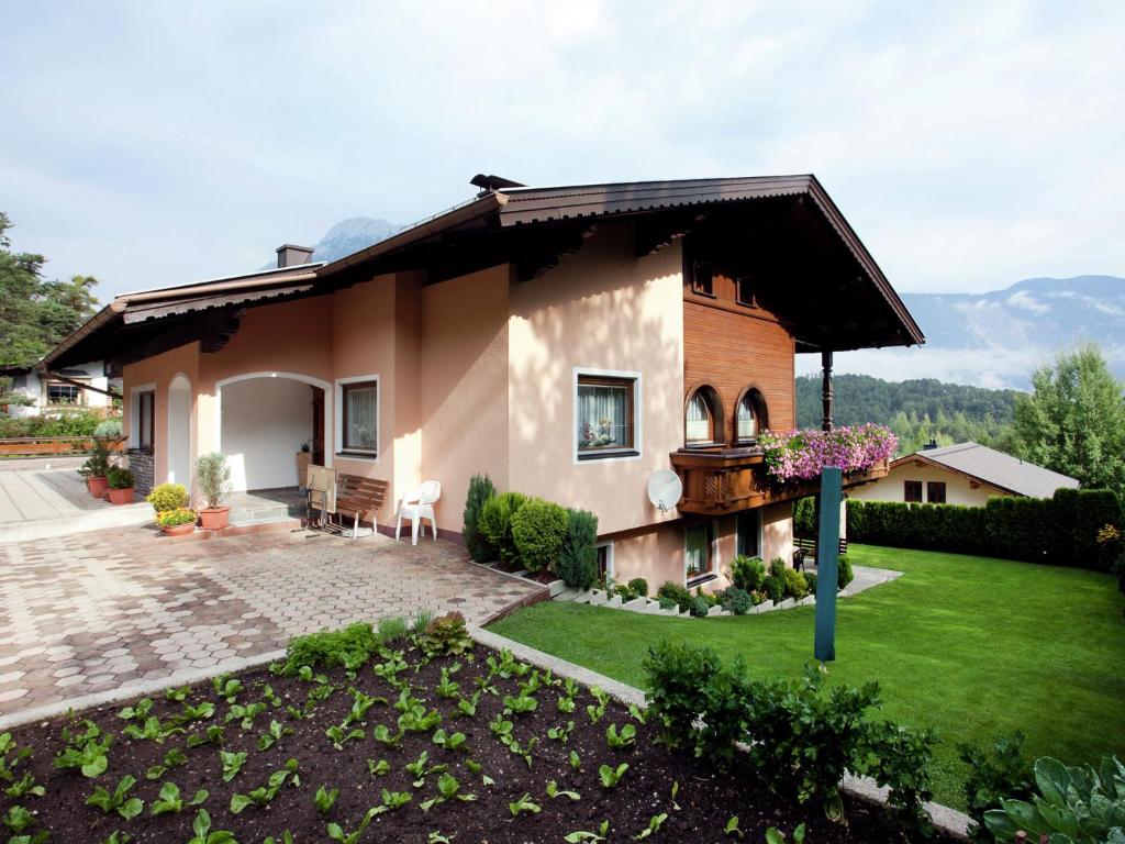 Nespecifikovaný výhled na hory nebo výhled na hory při pohledu z apartmánu