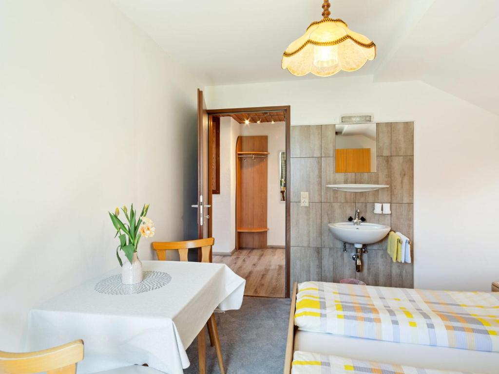 Kúpeľňa v ubytovaní Apartment in Ötz near Hochoetz Ski Area