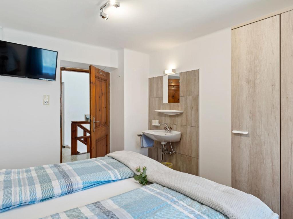 Posteľ alebo postele v izbe v ubytovaní Apartment in Ötz near Hochoetz Ski Area