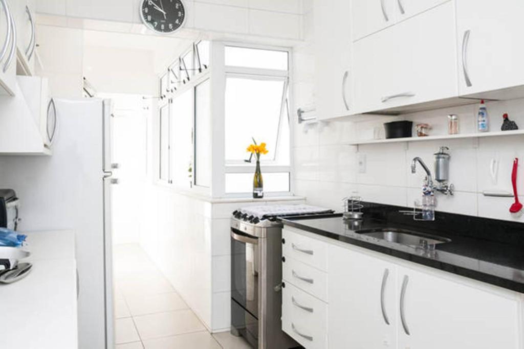  Copacabana Beach Amazing Lux 2 Bedroom Apartment