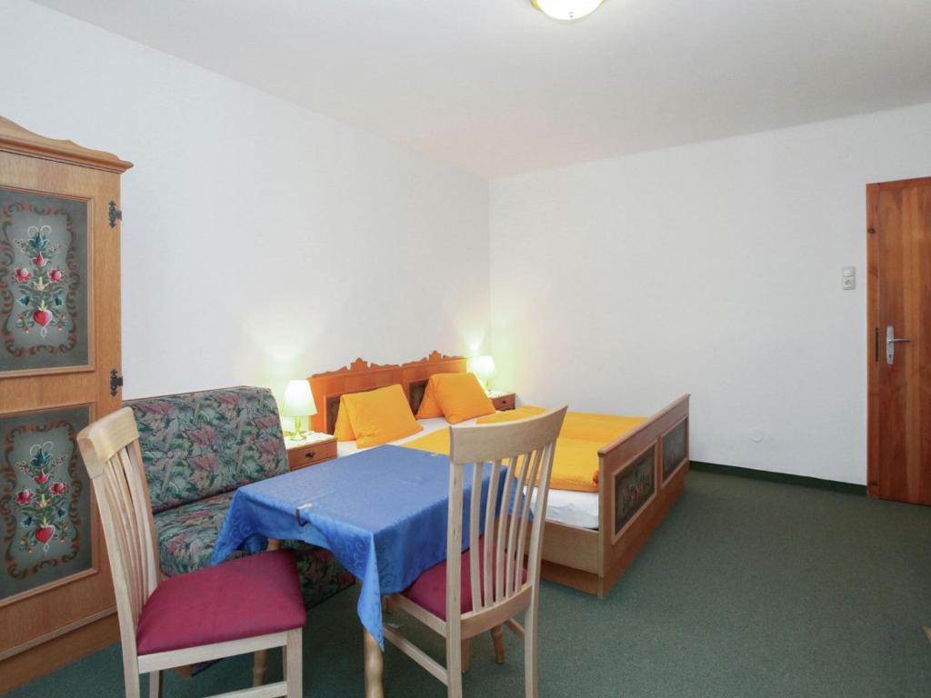 Posedenie v ubytovaní Holiday Home near Ski Area with Balcony