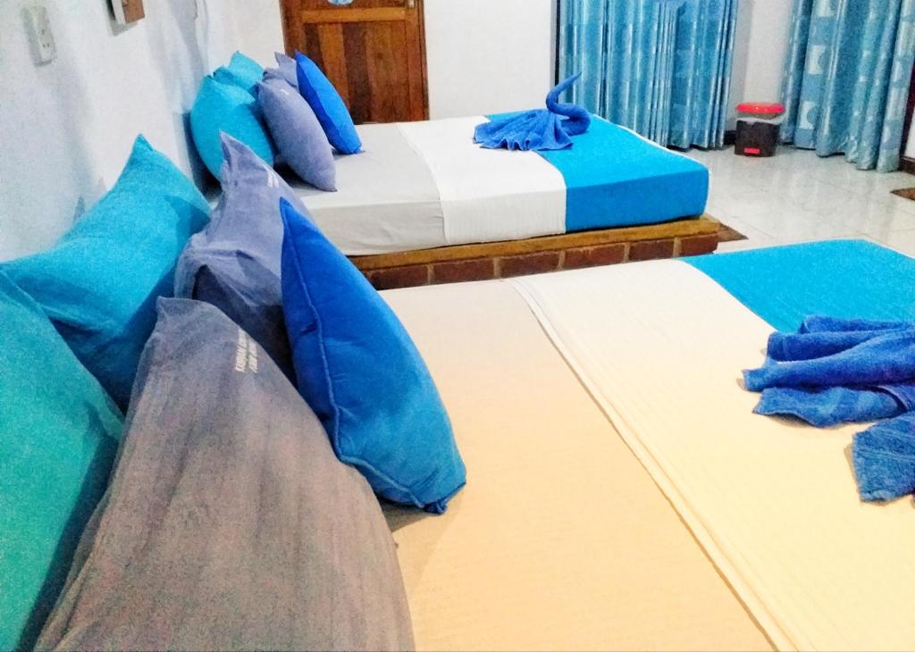 Kashyapa Kingdom View Home - 9