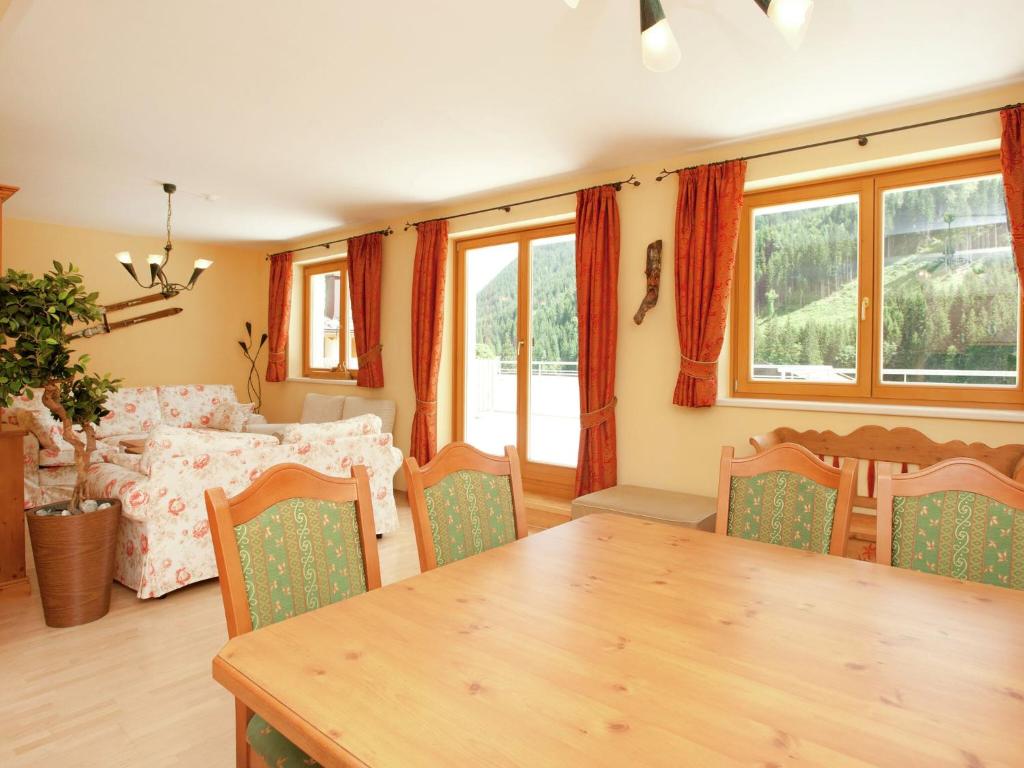 Posteľ alebo postele v izbe v ubytovaní Chalet apartment in Saalbach-Hinterglemm