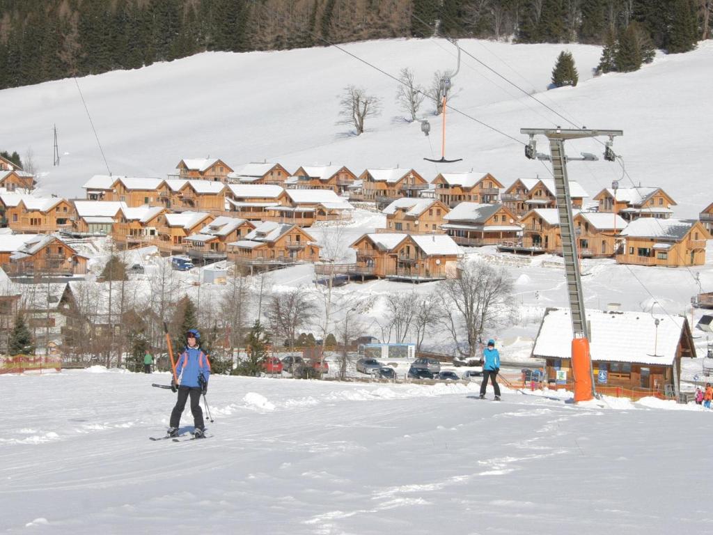 Chalet in Hohentauern with hot tub and sauna v zime