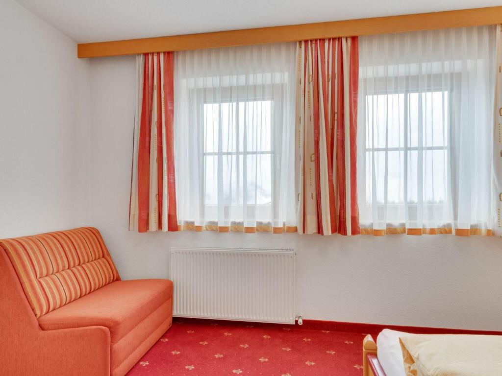 Posezení v ubytování Apartment in Hainzenberg near Ski Lift