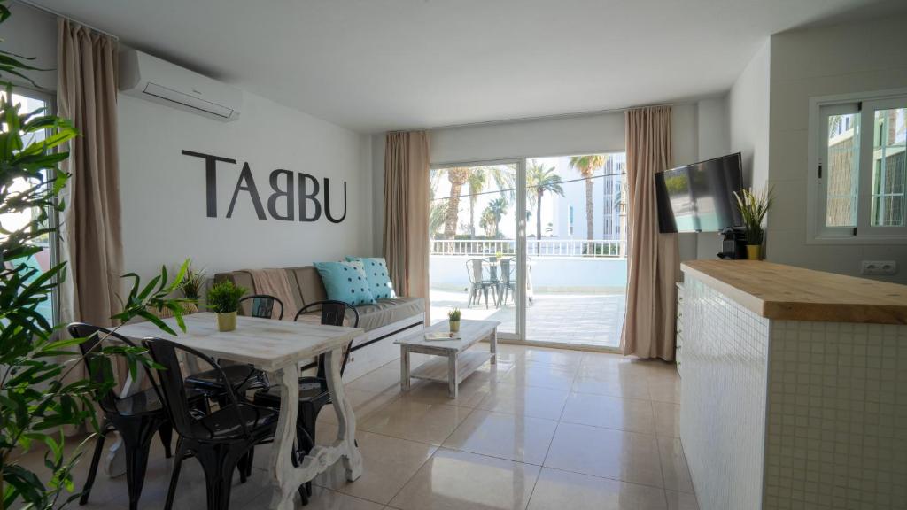 Tabbu ibiza apartments, Playa den Bossa – Bijgewerkte ...