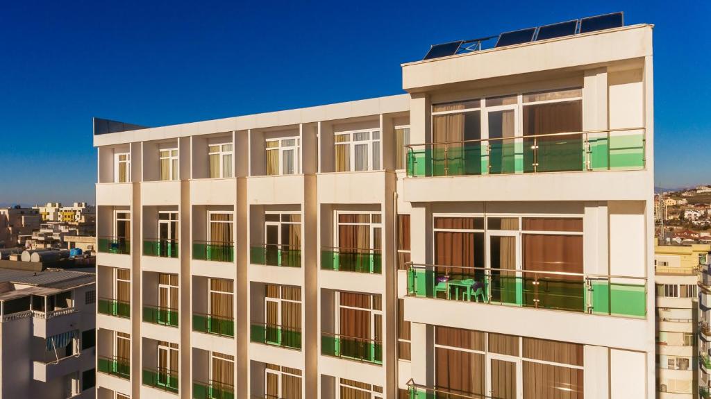 Budova, kde se hotel nachází