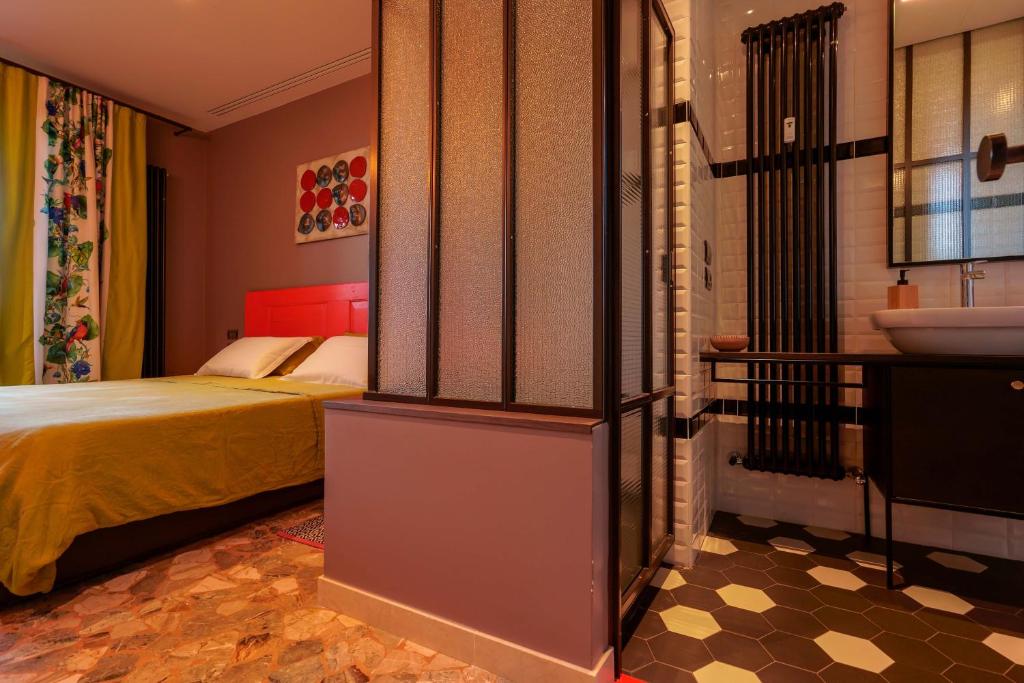 Posteľ alebo postele v izbe v ubytovaní Skyline 1/7 B&B