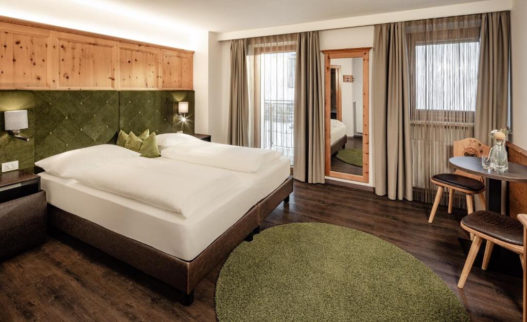 Boutique & Fashion Hotel Maciaconi - Gardenahotels - Superior Double Or Twin Room With Balcony