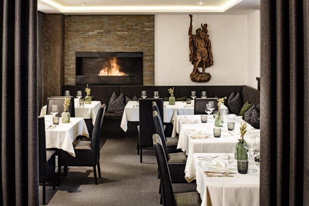 Restaurace v ubytování Boutique & Fashion Hotel Maciaconi - Gardenahotels