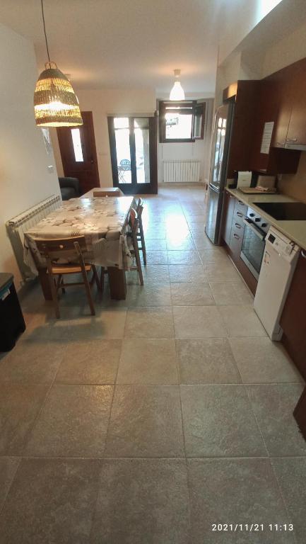 Apartamentos Turísticos Mallos de Huesca - Appartement Avec Terrasse