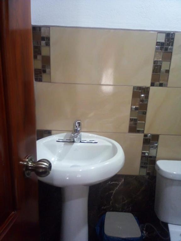 Koupelna v ubytování Hostal Aventura