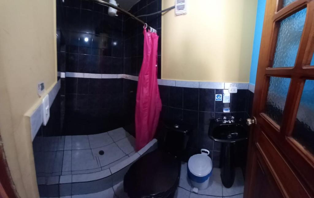 Koupelna v ubytování Hostal Aventura