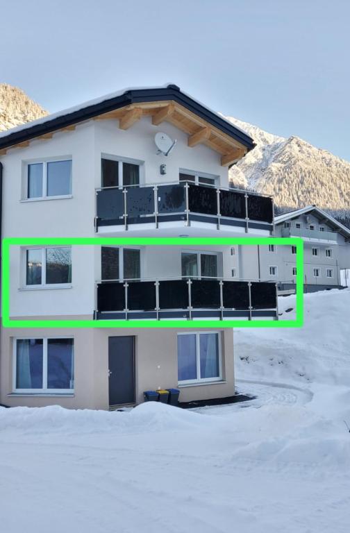 Nespecifikovaný výhled na hory nebo výhled na hory při pohledu z apartmánu