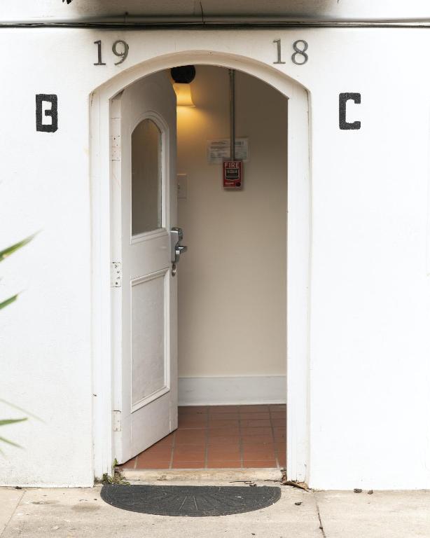 The Esplanade Guesthouse Mansion - Double Room With Terrace