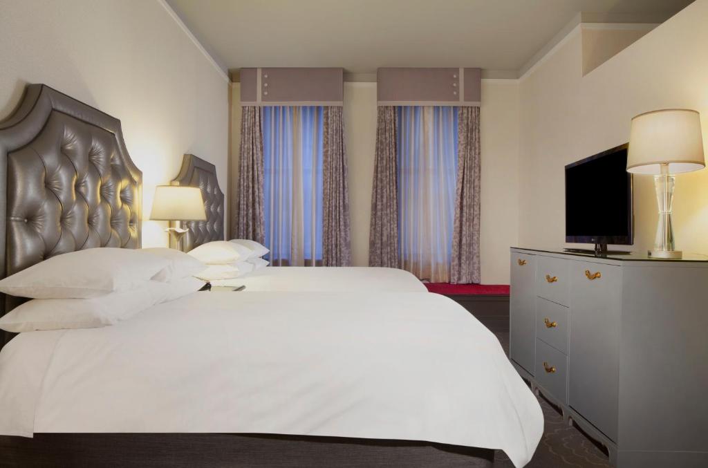 Silversmith Hotel Chicago Downtown - 豪华双人间，带有两张双人床